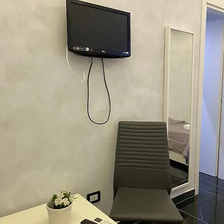 招待所 Savastano House