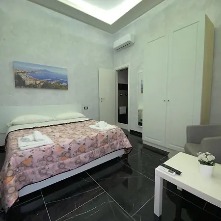 Savastano House 4*