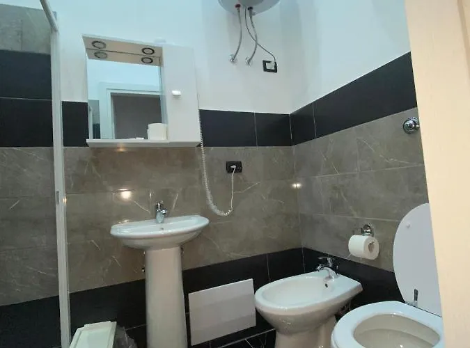 Savastano House 4* Νάπολη